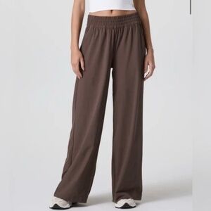 NWT Vuori Villa Wideleg Pant